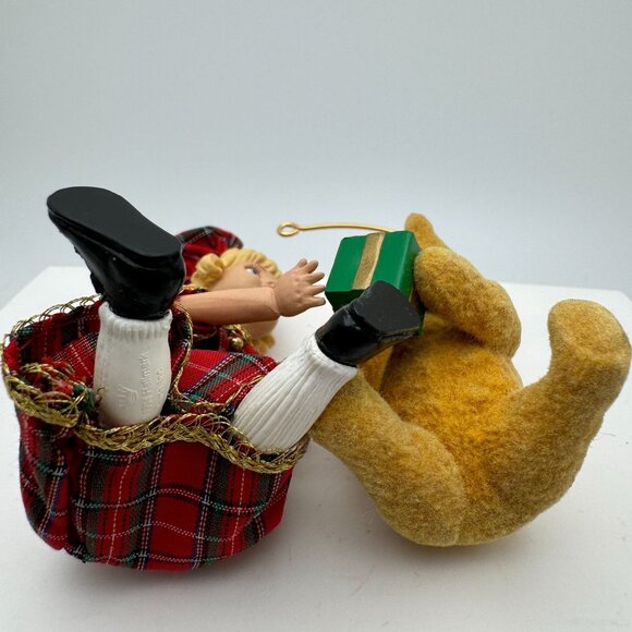 Hallmark 1994 Lucinda and Teddy Keepsake Ornament  QX4813 Vintage - Picture 7 of 11